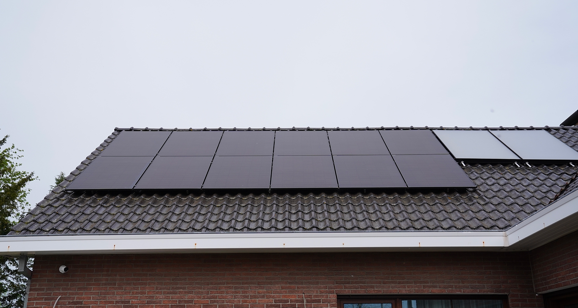 Installatie van fotovoltaïsche panelen in Deinze