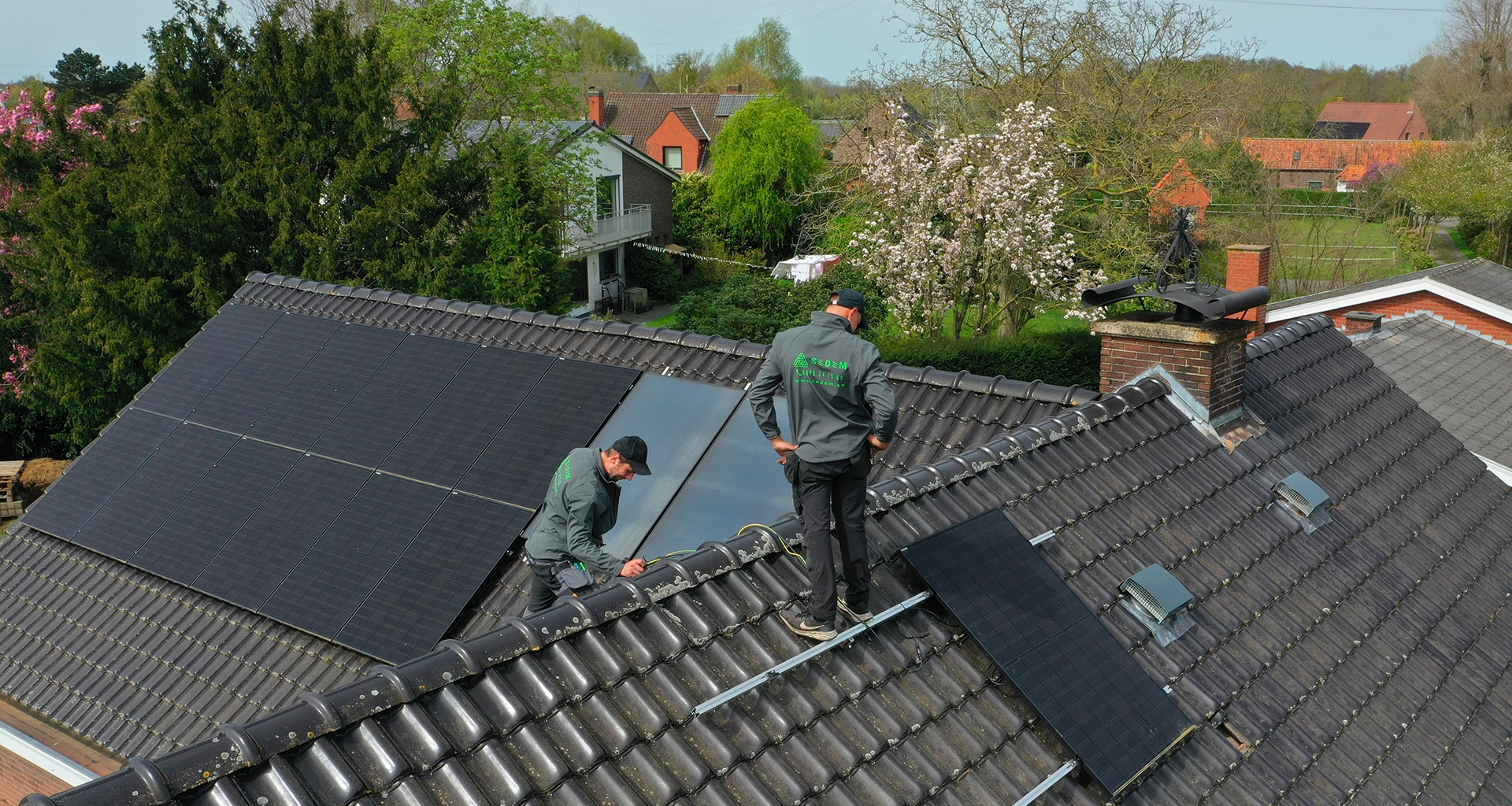 Installation of photovoltaic panels in Deinze